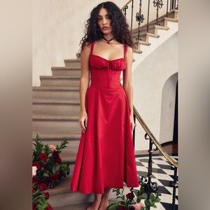 Chic Scarlet Midi Dress